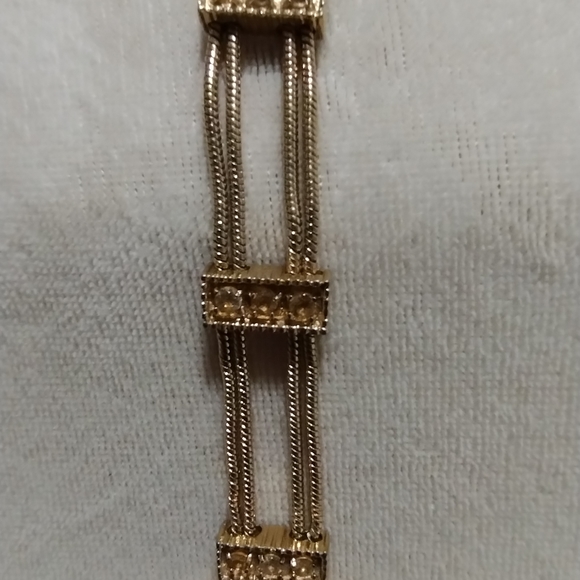 VTG Marcel Drucker Ladies Watch, Pearl face with Crystal stones #22-959 - Picture 5 of 6